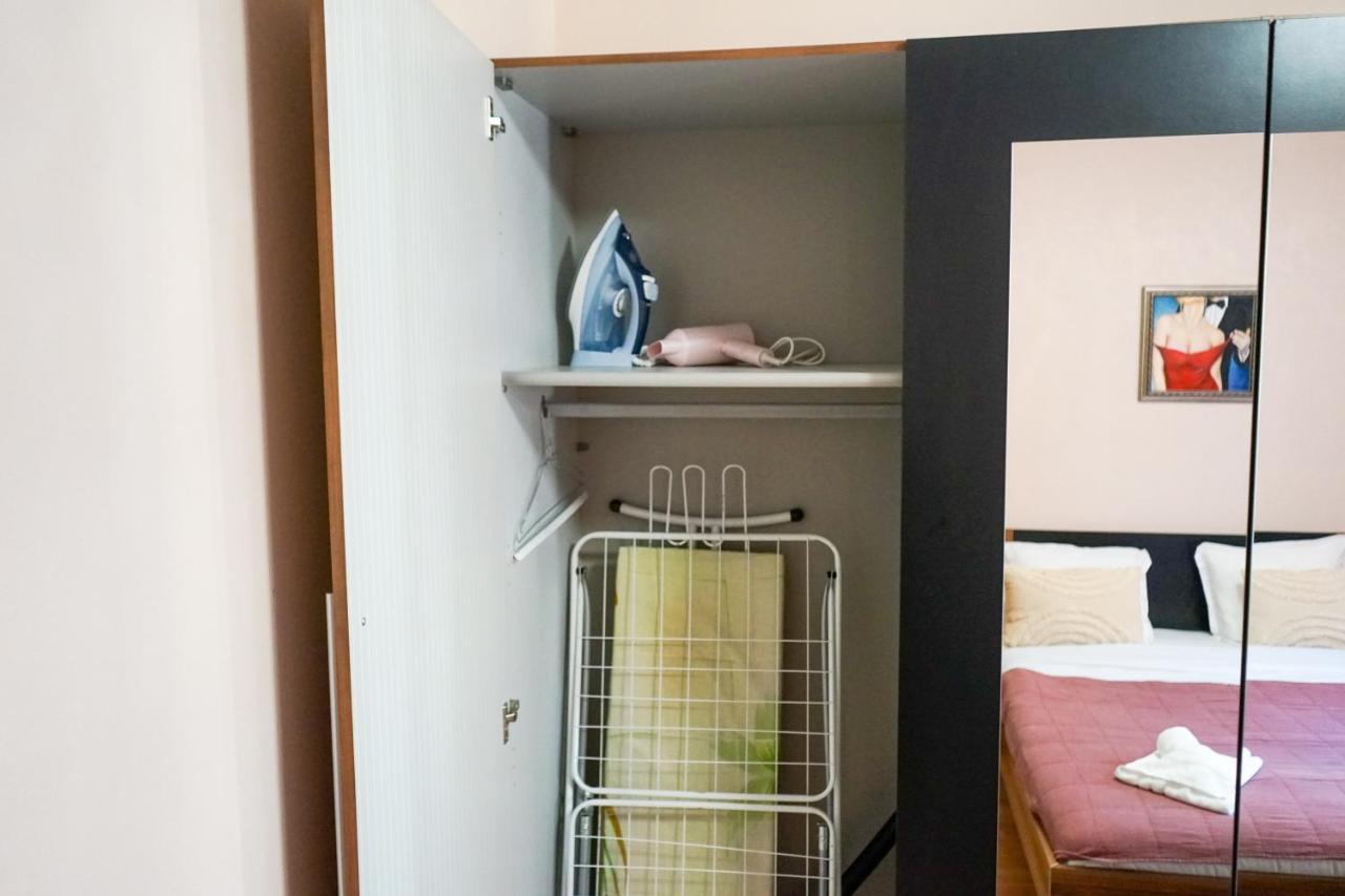 Comfortable 2Br Urban Getaway In City Center プロヴディフ エクステリア 写真