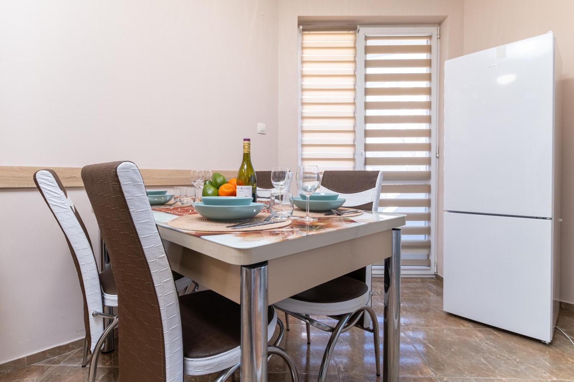 Comfortable 2Br Urban Getaway In City Center プロヴディフ エクステリア 写真