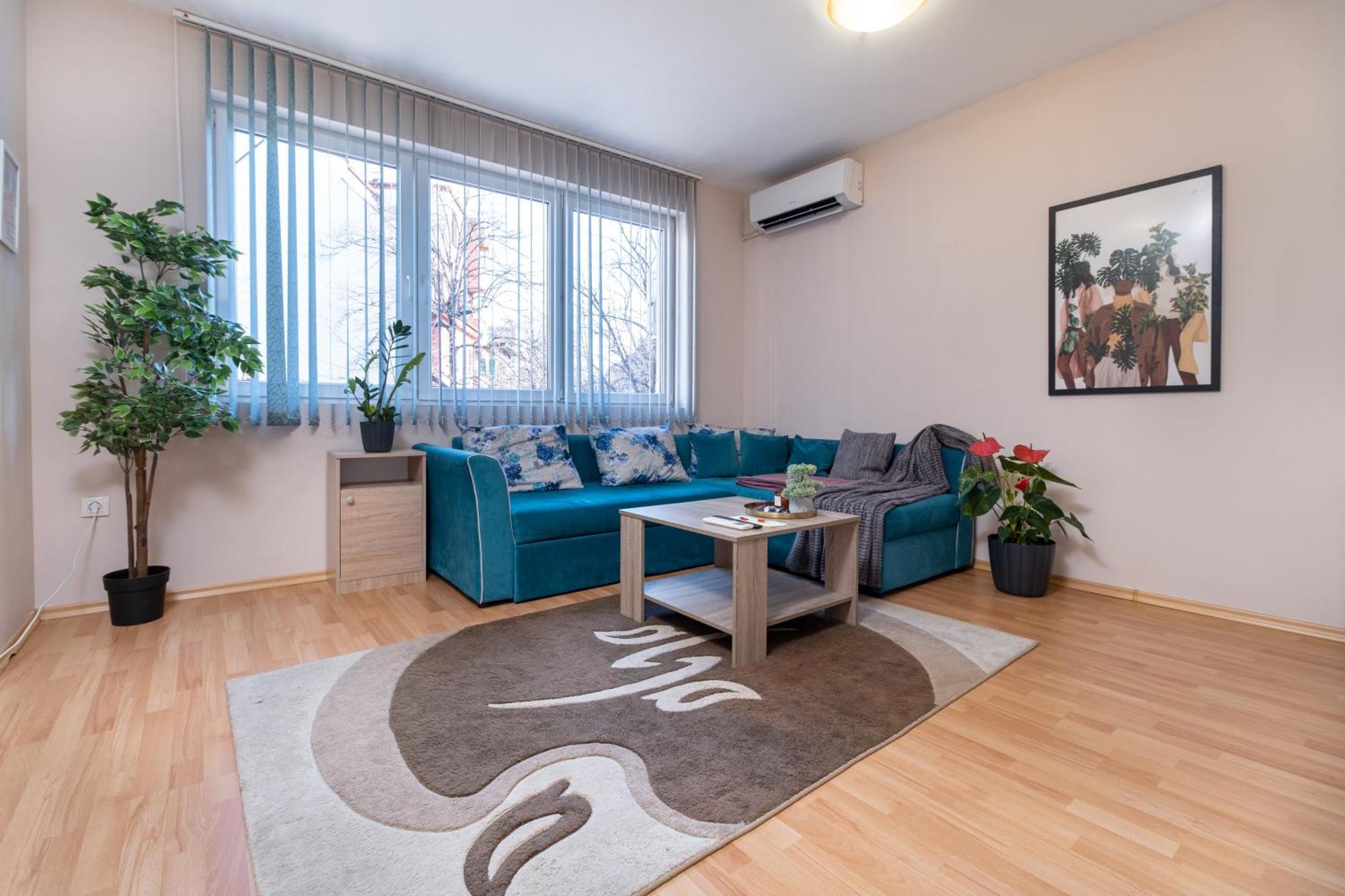Comfortable 2Br Urban Getaway In City Center プロヴディフ エクステリア 写真