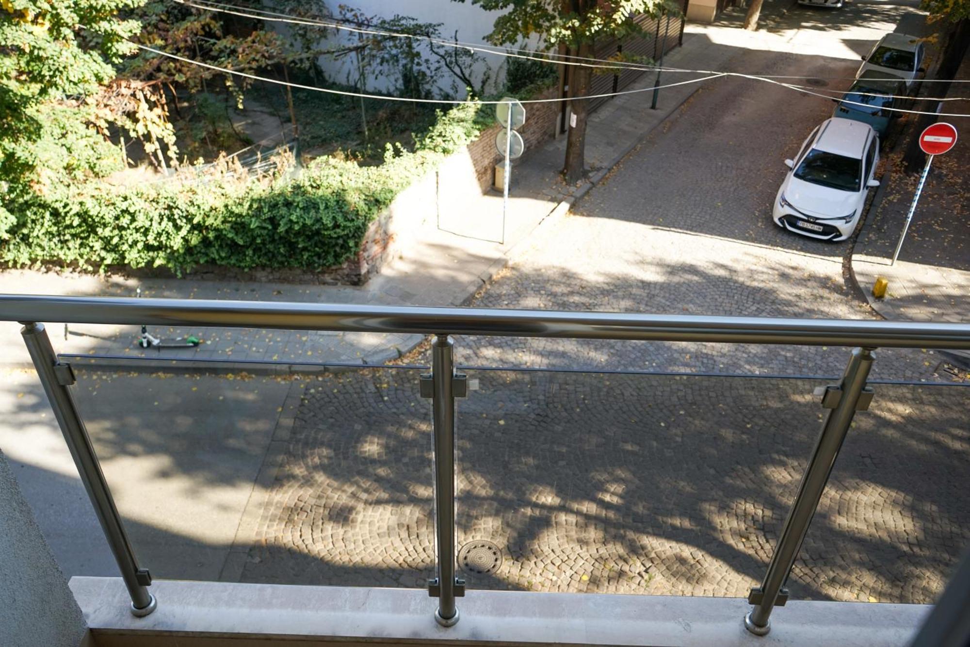 Comfortable 2Br Urban Getaway In City Center プロヴディフ エクステリア 写真